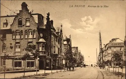 Ak La Panne De Panne Westflandern, Avenue de la Mer