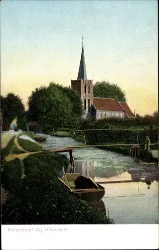 Ak Kortenhoef Nordholland, Kirche am Fluss