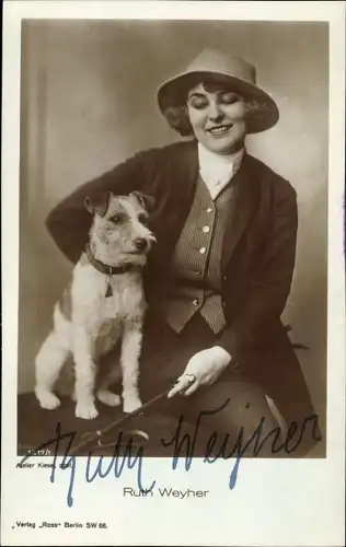 Ak Schauspielerin Ruth Weyher, Portrait, Terrier, Autogramm