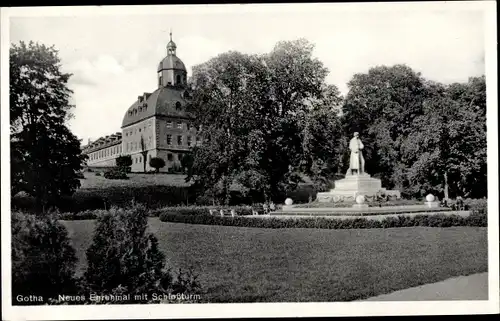 Ak Gotha in Thüringen, Ehrenmal, Schlossturm