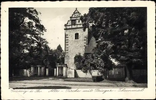 Ak Coswig in Sachsen, Ansicht der Alten Kirche mit Kriegerehrenmal