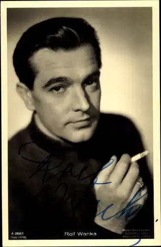 Ak Schauspieler Rolf Wanka, Portrait mit Zigarette, Autogramm