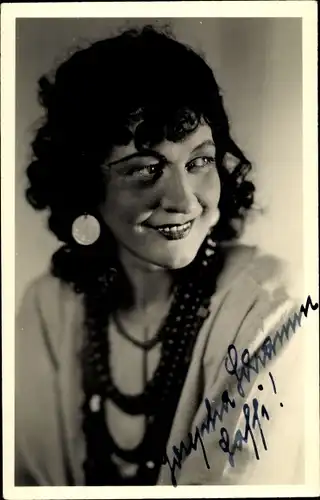 Foto Ak Schauspielerin Josepha Schramm, Portrait, Schmuck, Autogramm