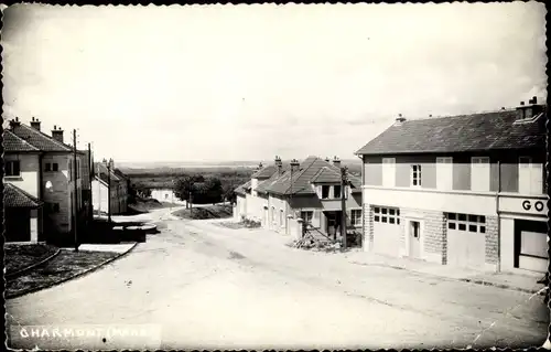 Ak Charmont Marne, Une Rue