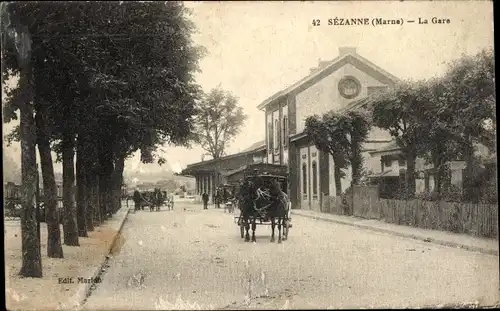 Ak Sézanne Marne, Gare, Kutsche