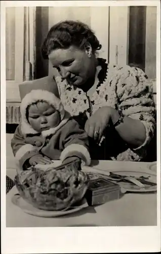 Ak Grindelwald, Prinzessin Juliana der Niederlande, Prinzessin Beatrix als Baby, 1939