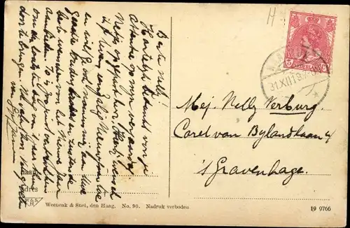 Ak Mädchen mit Schlitten, Schneeball, Baum, Winter, Vor dem Angriff