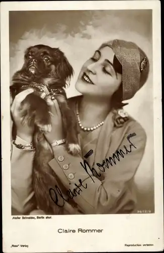Ak Schauspielerin Claire Rommer, Portrait mit Hund, Autogramm
