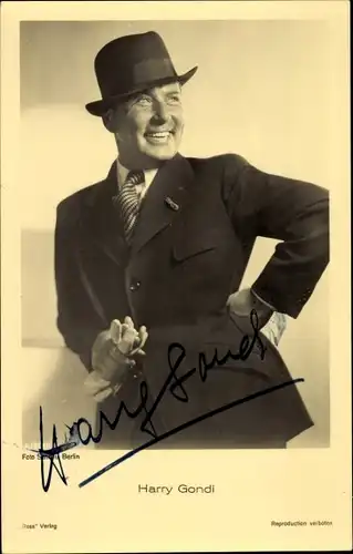Ak Schauspieler Harry Gondi, Porträt mit Hütte, Autogramm