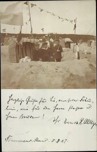 Foto Ak Ostseebad Timmendorfer Strand, Menschen am Strand, Strandkorb