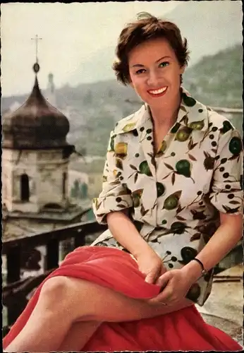 Ak Schauspielerin Ruth Leuwerik, Portrait