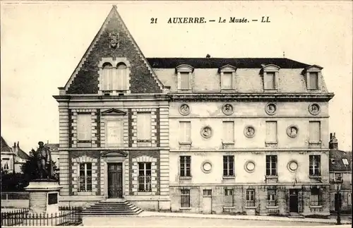 Ak Auxerre Yonne, das Museum