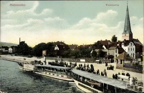 Ak Holzminden in Niedersachsen, Weserpartie, Salondampfer, Kirche