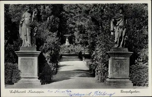 Ak Neuruppin in Brandenburg, Tempelgarten, Statuen