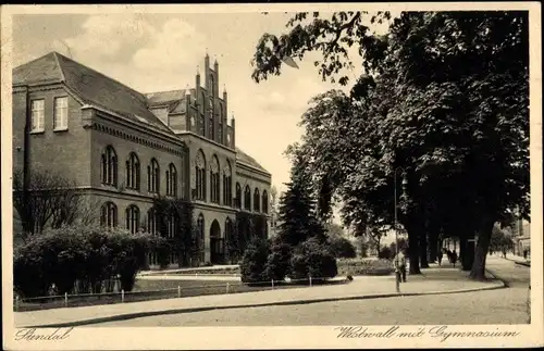 Ak Stendal in der Altmark, Westwall mit Gymnasium