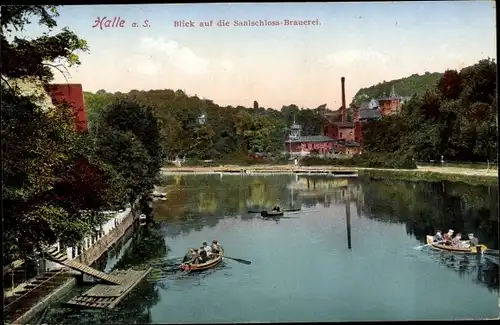 Ak Halle an der Saale, Saalschloss-Brauerei, Ruderboot