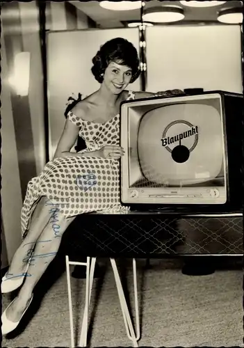 Ak Model Marion Liebig, Miss Hessen 1959, Blaupunkt Fernseher