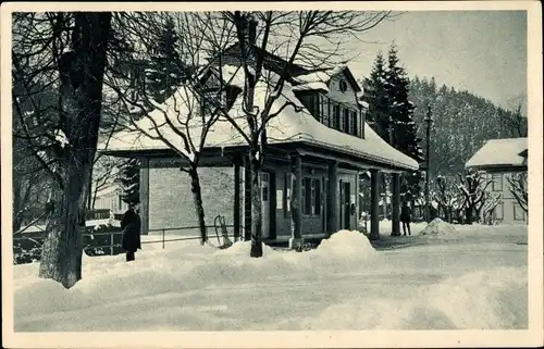 Ak Sankt Blasien im Schwarzwald, Autobahnhof, Winteransicht