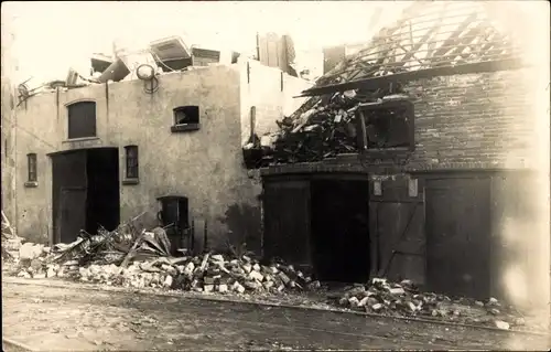 Foto Ak Borculo Gelderland, Gebäuderuinen, Kriegszerstörung