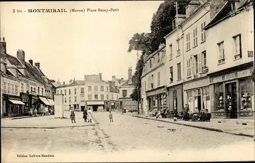 Ak Marchais Montmirail Marne, Place Remy-Petit