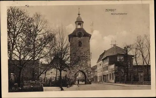 Ak Zerbst in Anhalt, Breitestraßentor