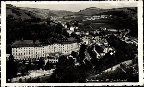 Ak Jáchymov Sankt Joachimsthal Region Karlsbad, Kurhaus, Ort