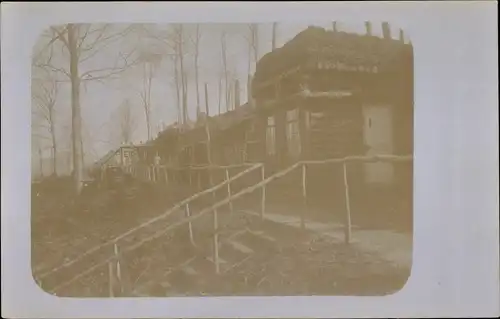 Foto Ak Holzgebäude, Kriegsschauplatz, I WK