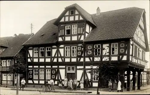 Foto Ak Oberzwehren Kassel in Hessen, Straßenpartie mit Fachwerkhaus