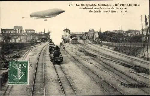 Ak Maisons Alfort Val de Marne, Zeppelin Republique, Eisenbahn, Bahnhof, Gleisseite