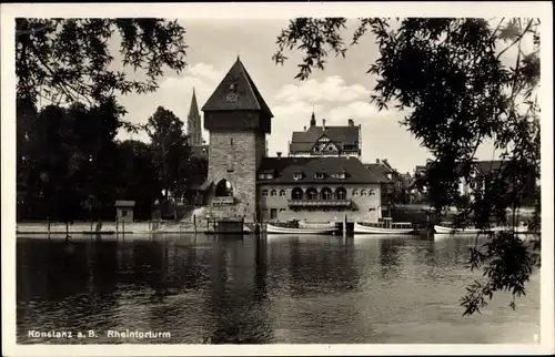 Foto Ak Konstanz am Bodensee, Blick auf den Rheintorturm und den Rhein