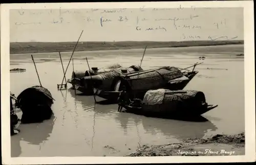 Foto Ak Vietnam, Boote auf dem Roten Fluss
