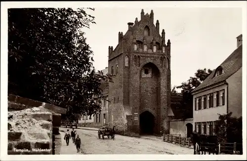 Ak Templin im Kreis Uckermark, Mühlentor
