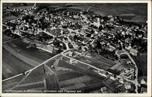 Ak Pfaffenhausen in Oberschwaben Unterallgäu, Fliegeraufnahme vom Ort