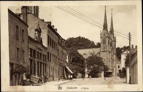 Ak Diekirch Luxemburg, Straßenpartie, Kirche