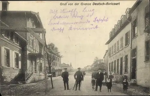 Ak Avricourt Allemand Deutsch Avricourt Meurthe et Moselle, Straßenpartie, Passanten, Grenze