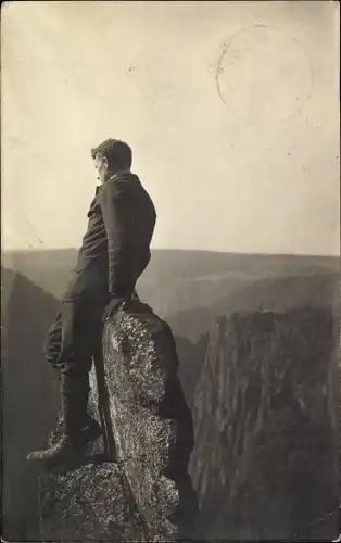 Foto Ak Bergsteiger, Bergspitze, Berglandschaft