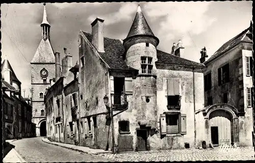 Ak Avallon Yonne, Tour de l'Horloge et Maison