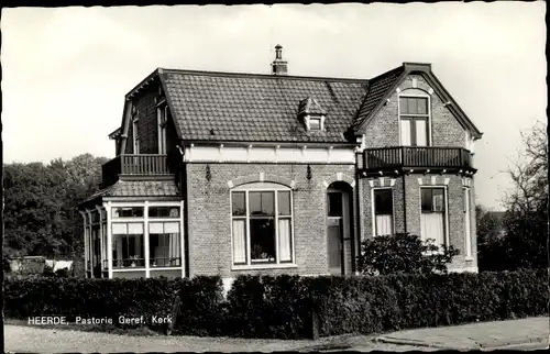 Ak Heerde Gelderland Niederlande, Kirche, Pastorei