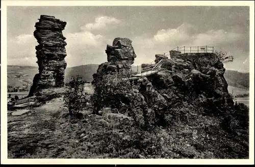 Ak Kámen Stein am Hohen Stein Kraslice Graslitz Reg. Karlsbad, Hoher Stein, Felsrücken