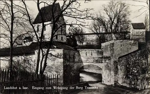 Ak Landshut in Niederbayern, Eingang zum Wehrgang der Burg Trausnitz