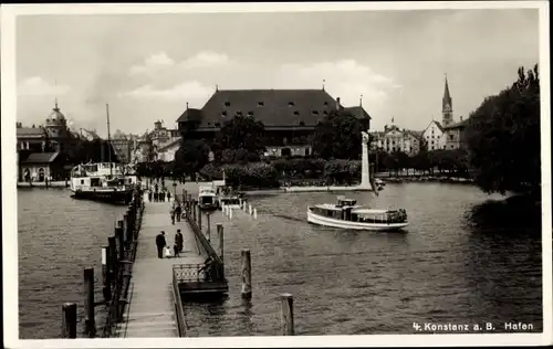 Ak Konstanz am Bodensee, Hafen, Boote, Steg