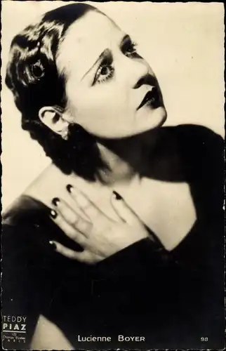 Ak Schauspielerin Lucienne Boyer, Portrait