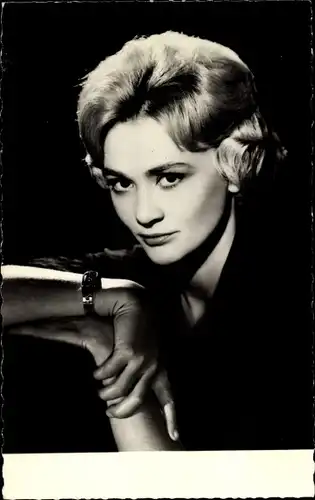 Ak Schauspielerin Danièle Delorme, Portrait, Armbanduhr