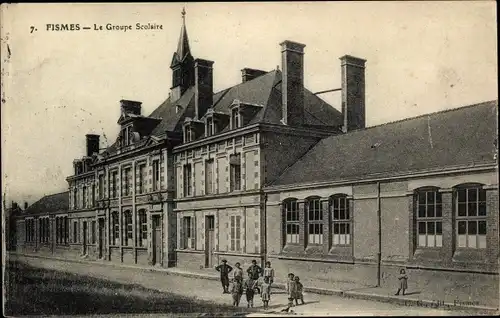 Ak Fismes Marne, Le Groupe Scolaire