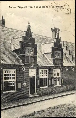 Ak Buren Gelderland Niederlande, Antike Seitenfassade des Waisenhauses