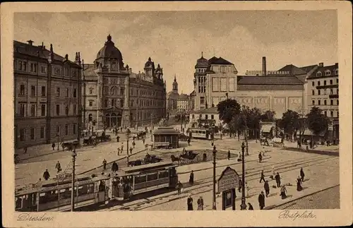 Ak Dresden, Straßenbahn am Postplatz mit Kiosk und Geschäften