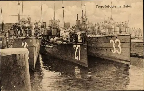 Ak Deutsche Kriegsschiffe, Torpedoboote im Hafen, Kaiserliche Marine