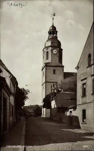 Ak Frohburg in Sachsen, Partie an der Kirche