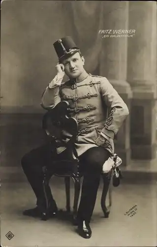 Ak Schauspieler Fritz Werner, Portrait, Ein Walzertraum, Uniform