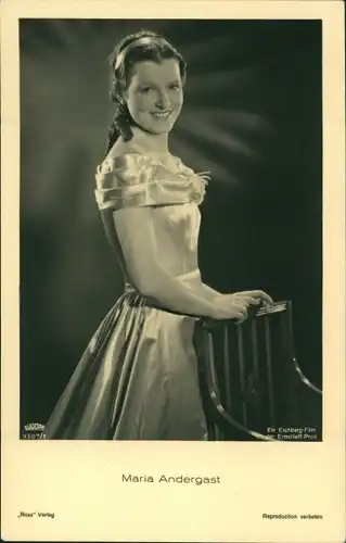 Ak Schauspielerin Maria Andergast, Portrait